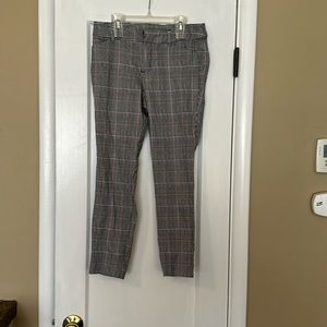 Old Navy Pixie Ankle Pant 6